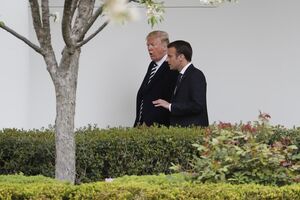 Trump Macron 