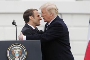 Trump Macron 