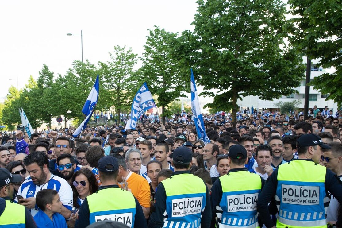 autocarro fc porto adeptos dragão 
