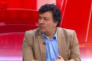 Eduardo Dâmaso comenta saída de Sócrates do PS