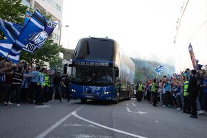 autocarro fc porto adeptos dragão 