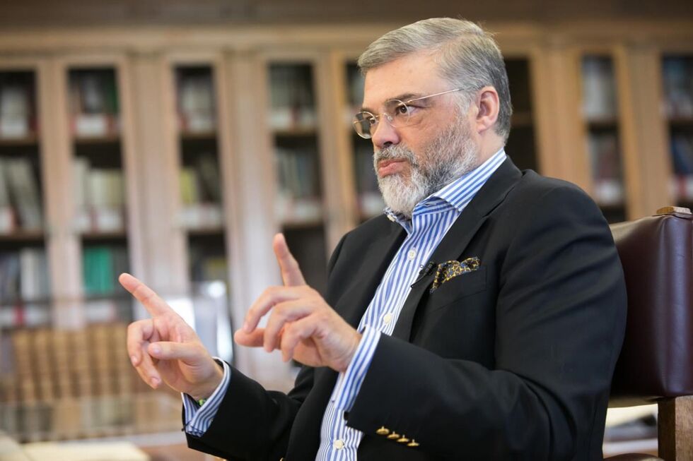 O deputado do PS Ascenso Simões