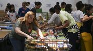 <![CDATA[ Pedidos de ajuda alimentar aumentam com crise nos combustíveis e na habitação ]]>