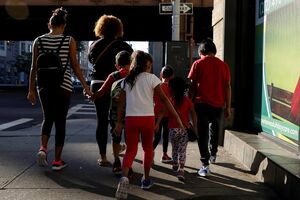crianças separadas famílias EUA México 