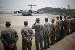 Pyongyang entrega alegados restos mortais de soldados dos EUA