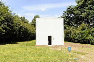 Homem hospitalizado depois de cair em obra em Serralves