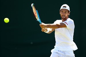 Tenista João Sousa desce dois lugares no ranking, Djokovic consolida liderança