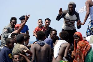 Aquarius - migrantes - refugiados - imagens a bordo 