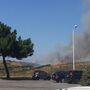 Incêndio ameaça bomba de gasolina em Oeiras e corta A5
