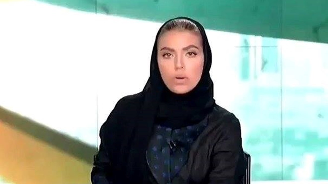 Weam A Primeira Mulher A Apresentar O Jornal Da Noite Na Arábia Saudita Mundo SÁbado