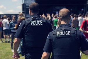 Polícias com histórias engraçadas para contar
