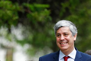 Taxa sobre imobiliário foi apresentada a Centeno a 19 de Julho 