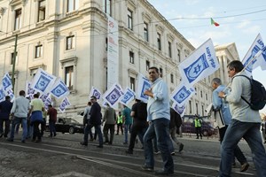 Forças de segurança em manifestação conjunta