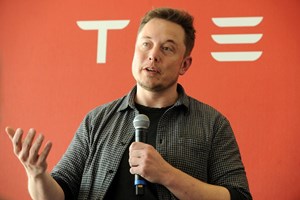 Apple podia ter comprado Tesla a um décimo do valor atual, revela Musk
