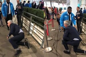 Jose Mourinho’s Hilarious Fall Before England vs Spain At Wembley.mp4