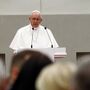 Papa assume necessidade de enfrentar 'escândalos' na Igreja