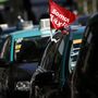 Taxistas não desistem do protesto. 'Basta suspender a lei'