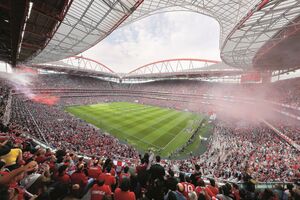 Estádio da Luz em dia de jogo do Benfica