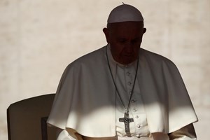 Os inimigos poderosos do Papa Francisco