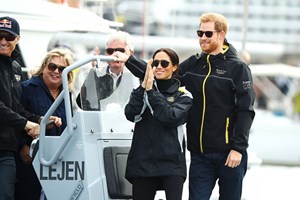 Gravidez obriga Meghan a descansar e deixa Harry sozinho