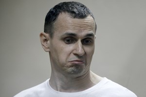 Oleg Sentsov é prémio Sakharov por ser contra anexação da Crimeia