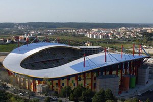 Municípios ainda têm 107 milhões em dívida dos estádios do Euro2004
