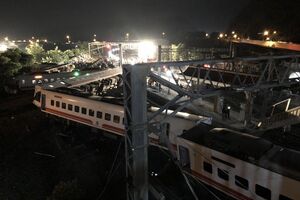 acidente comboio taiwan 