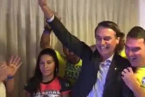 45063313_265228260863419_5341425232877977600_n.mp4