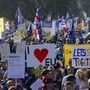 'Europeus e orgulhosos', britânicos manifestam-se contra o Brexit 