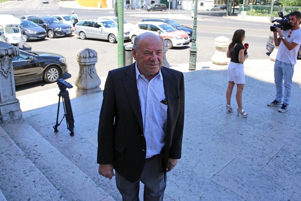 Benfica António Simões assaltado e hospitalizado em Cabo Verde