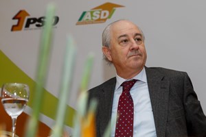 Propostas do PSD para o OE2019 visam 'redução da despesa', diz Rio