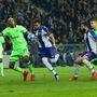 Jogadores do Schalke '04 divertem-se na noite do Porto após derrota