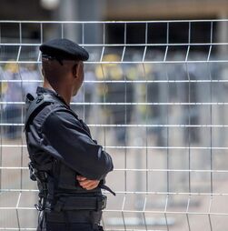 Acidente de autocarro na África do Sul faz pelo menos 42 mortos