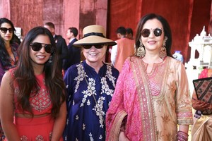 Casamento da filha de maior milionário da Índia com Beyoncé e Clinton presentes