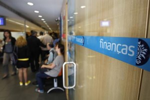 Defesa investigou subvenções à Cruz Vermelha mas desconhece relatório da IGF