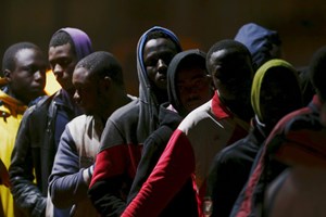 Onze migrantes mortos em embarcação no sul de Espanha
