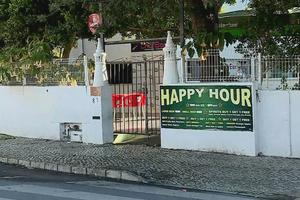 Homem morto à facada junto a bar em Albufeira