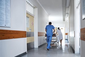Greve dos enfermeiros termina mas profissionais não abandonam a luta