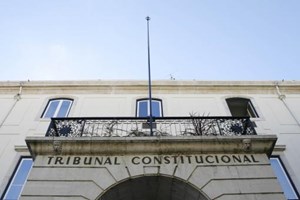 José João Abrantes e Maria da Assunção Raimundo eleitos juízes do Tribunal Constitucional