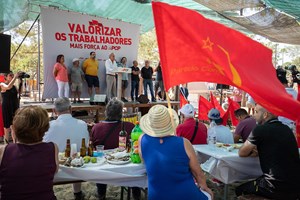 Cinco empresas com militantes comunistas ganharam 2ME com câmaras do PCP