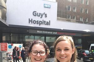 Louise Sach e Kayleigh Wakeling