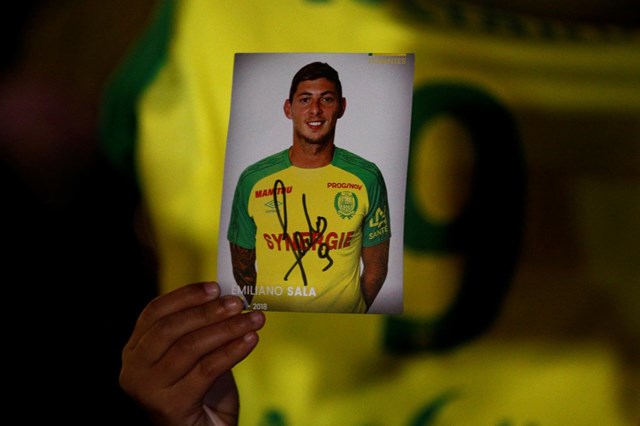 Pai do jogador Emiliano Sala morre 3 meses após morte do filho em