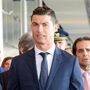 Cristiano Ronaldo pede para não entrar a pé no tribunal de Madrid