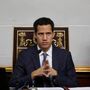 Forças especiais de Maduro cercam casa de Guaidó