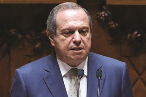 Carlos César diz que o próximo Presidente deve atuar 'contra todos os extremismos'