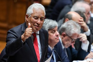 Costa: Governo disposto a rever carreira dos enfermeiros para alcançar acordo