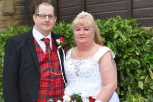 Pensa que está a mandar sms à mulher e termina casado com desconhecida