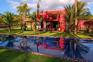 Como era o resort de luxo de Salgado e Marcelo Txai