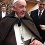 Papa Francisco reitera a necessidade de paz em carta para Maduro