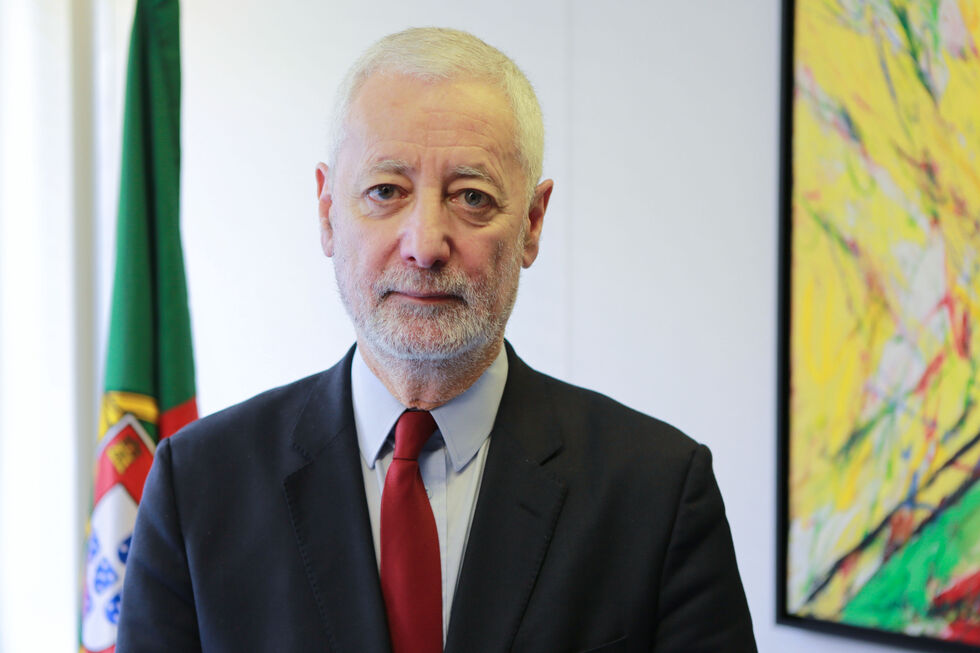 Sampaio da Nóvoa fora da corrida presidencial de 2026